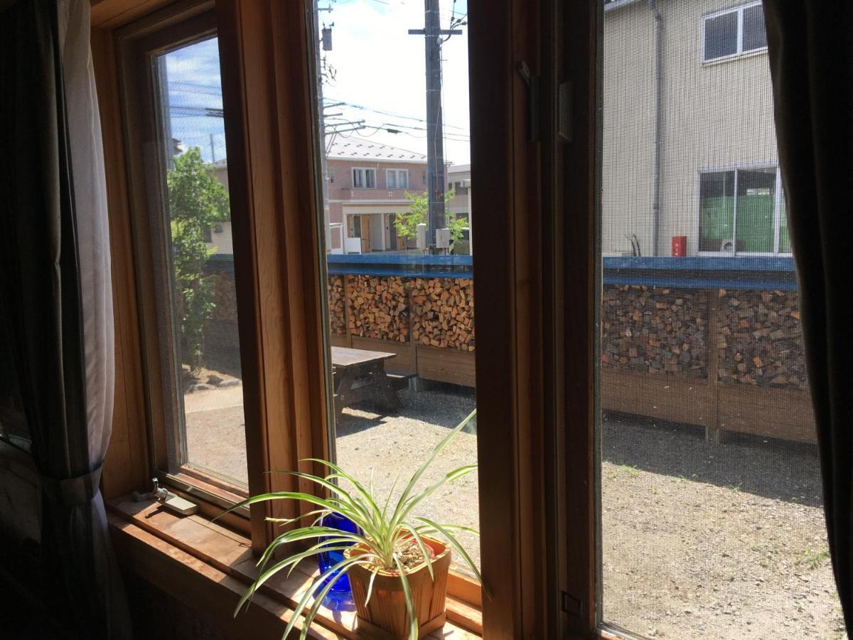 Carrefour Guesthouse カルフール ゲストハウス Toyama Station Dış mekan fotoğraf